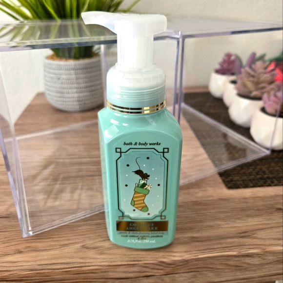 Coconut 🥥 Angel Cake Bath & Body Foaming Handsoap • New • - Picture 1 of 9